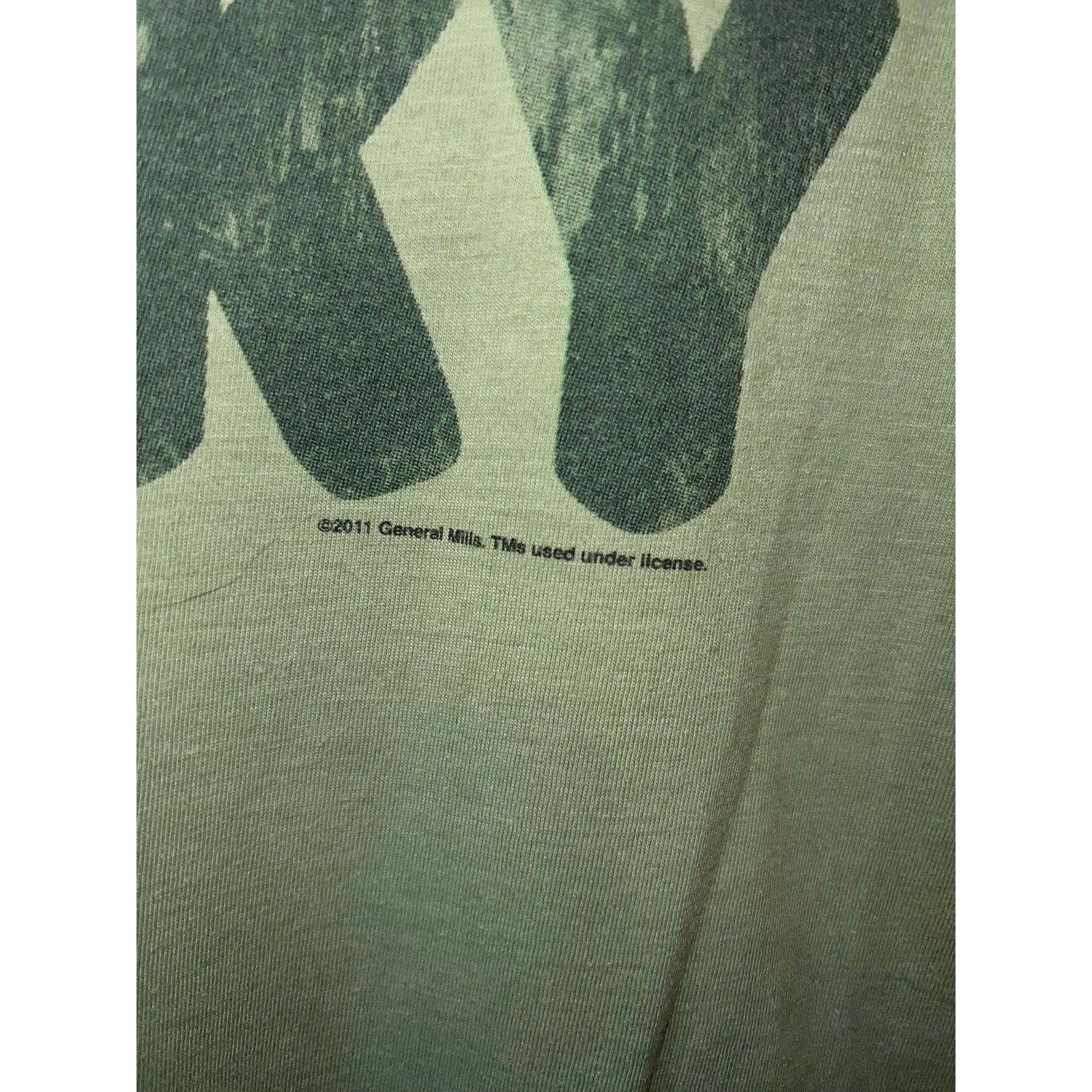 Vintage General Mills Lucky Charms Shirt Feeling Tee Ceral 2011 XL Size US XL / EU 56 / 4 - 5 Thumbnail