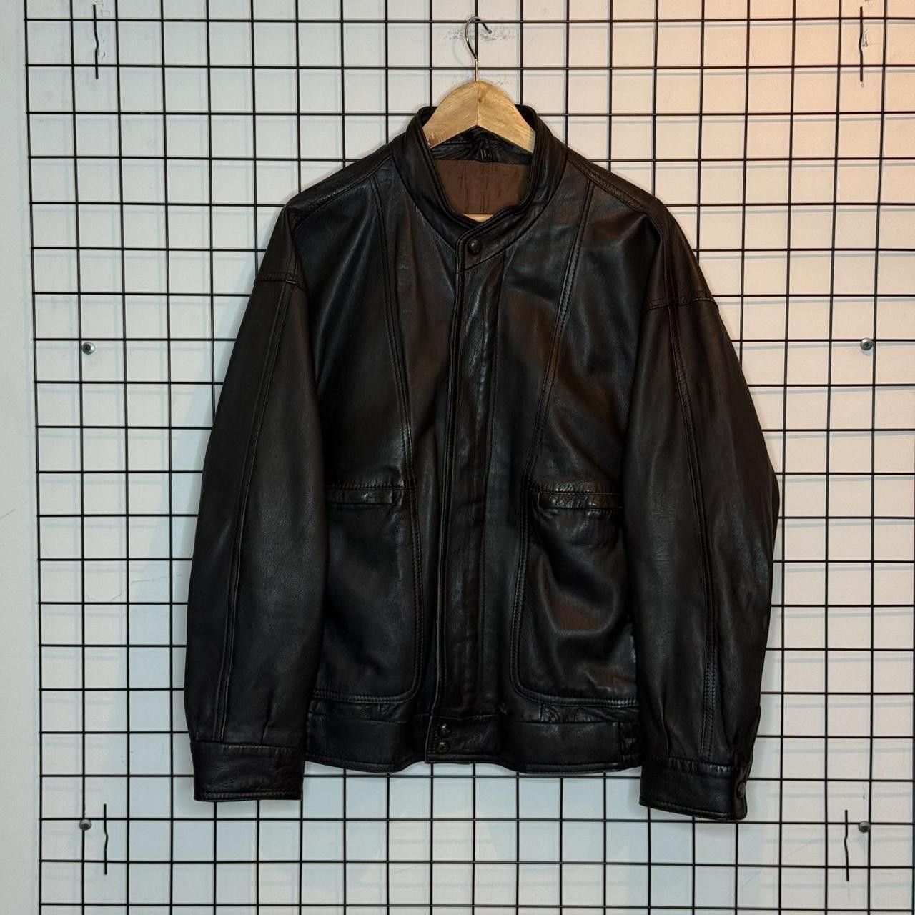 Vintage Vintage 90s Real Leather Boxy Black Jacket Size US L / EU 52-54 / 3 - 4 Thumbnail
