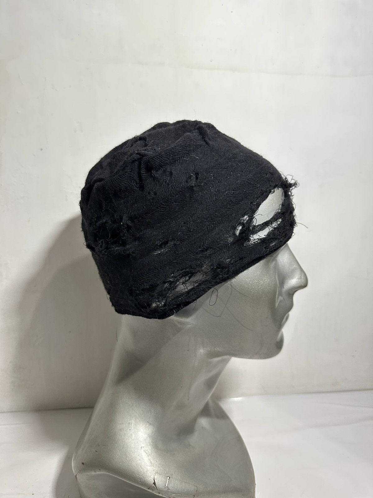 Japanese Brand Vingt Et Un Tokyo Distressed Beanie hats Size ONE SIZE - 3 Thumbnail