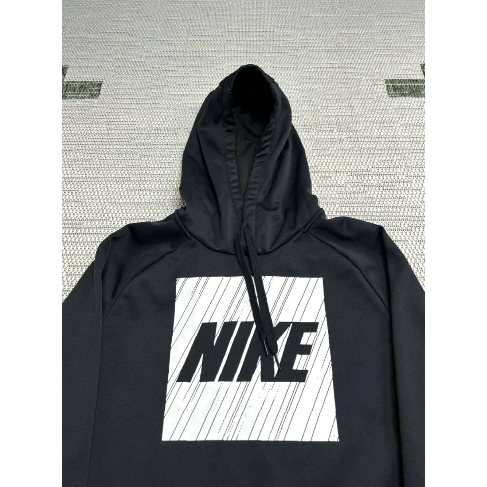 Nike Nike Performance Hoodie Men's L Black Dri-Fit Swoosh Logo Raglan Sleeve Pullover with Hooded Pockets Size US L / EU 52-54 / 3 - 3 Thumbnail