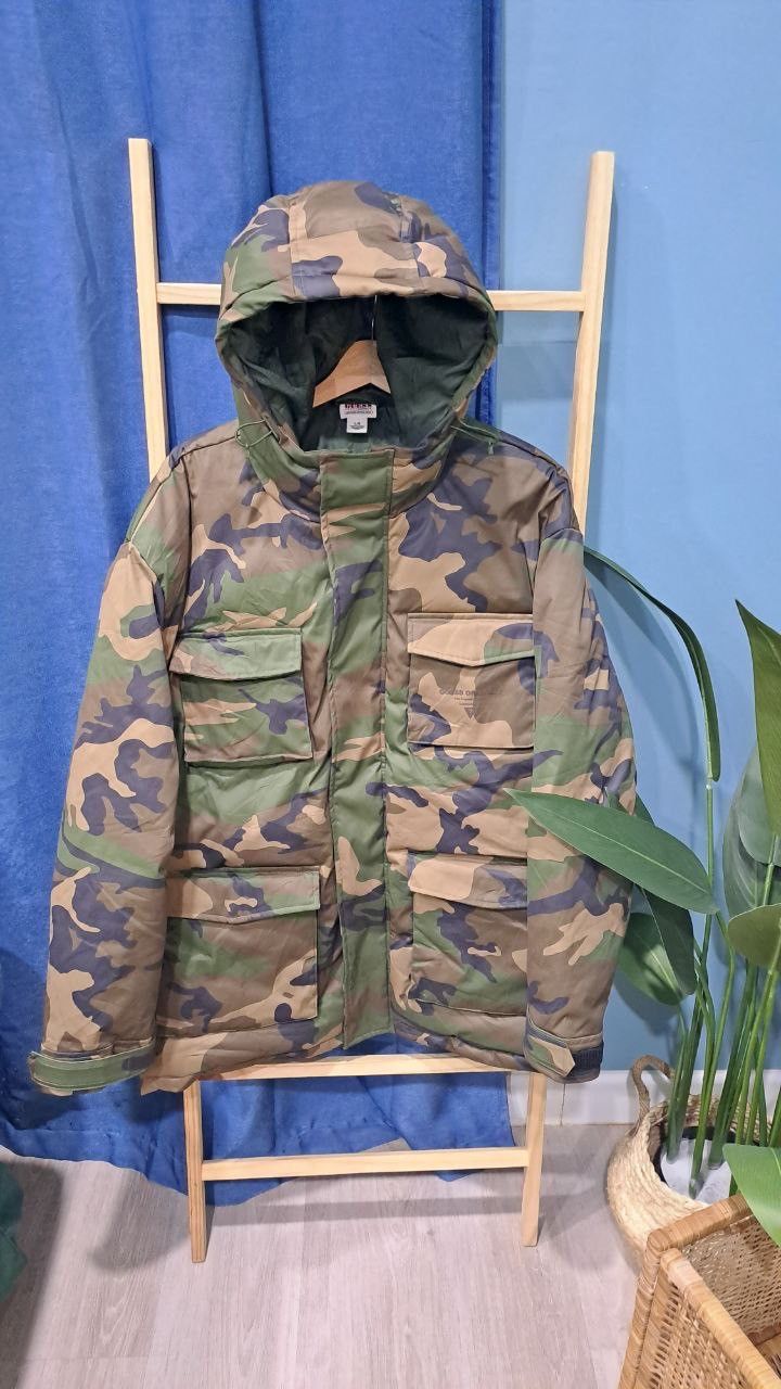 Guess ORIGINAL Guess Puffer Camo Jacket Size US L / EU 52-54 / 3 - 1 Thumbnail