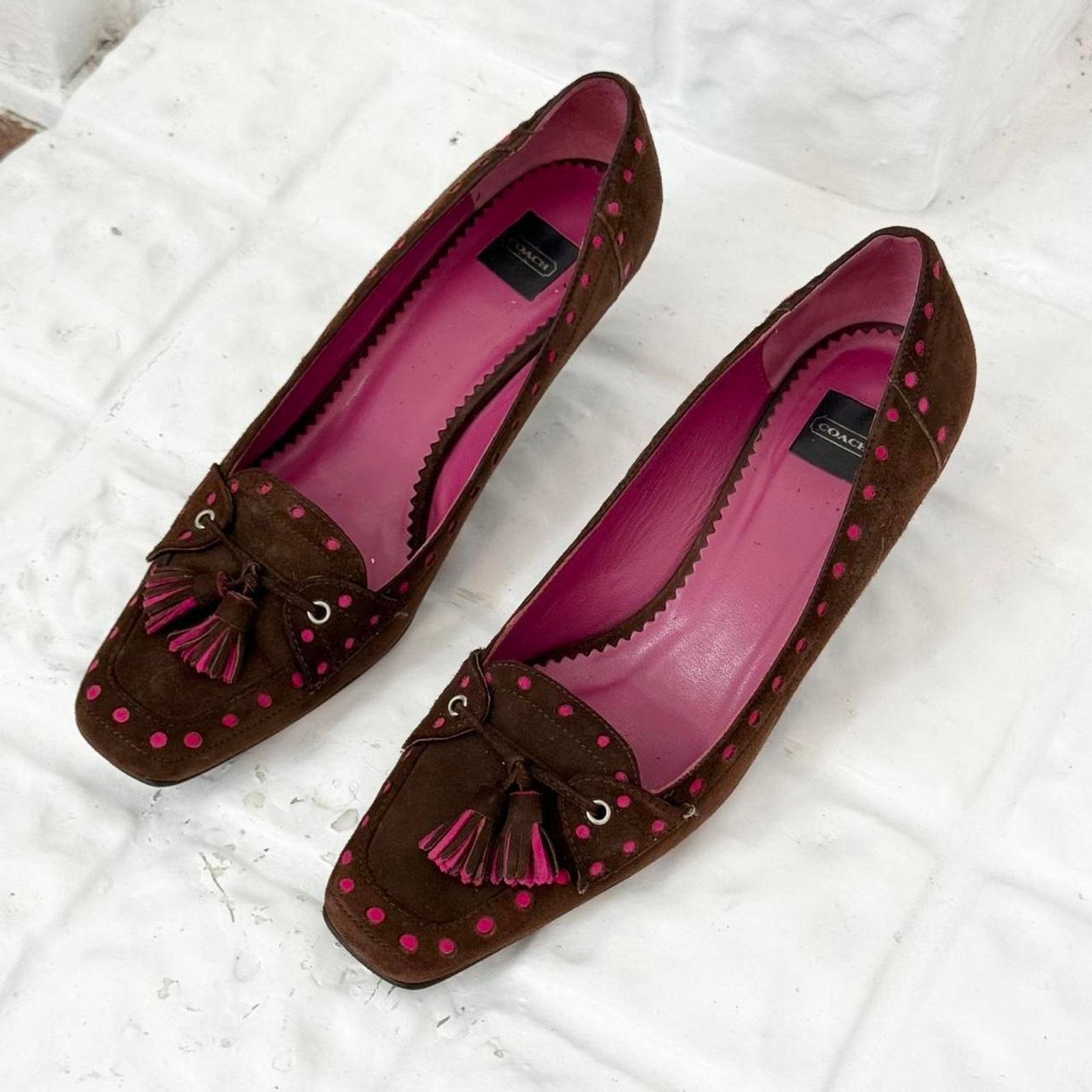 Coach y2k coach pink and brown polka dot suede kitten heels Size US 8 / IT 38 - 4 Thumbnail