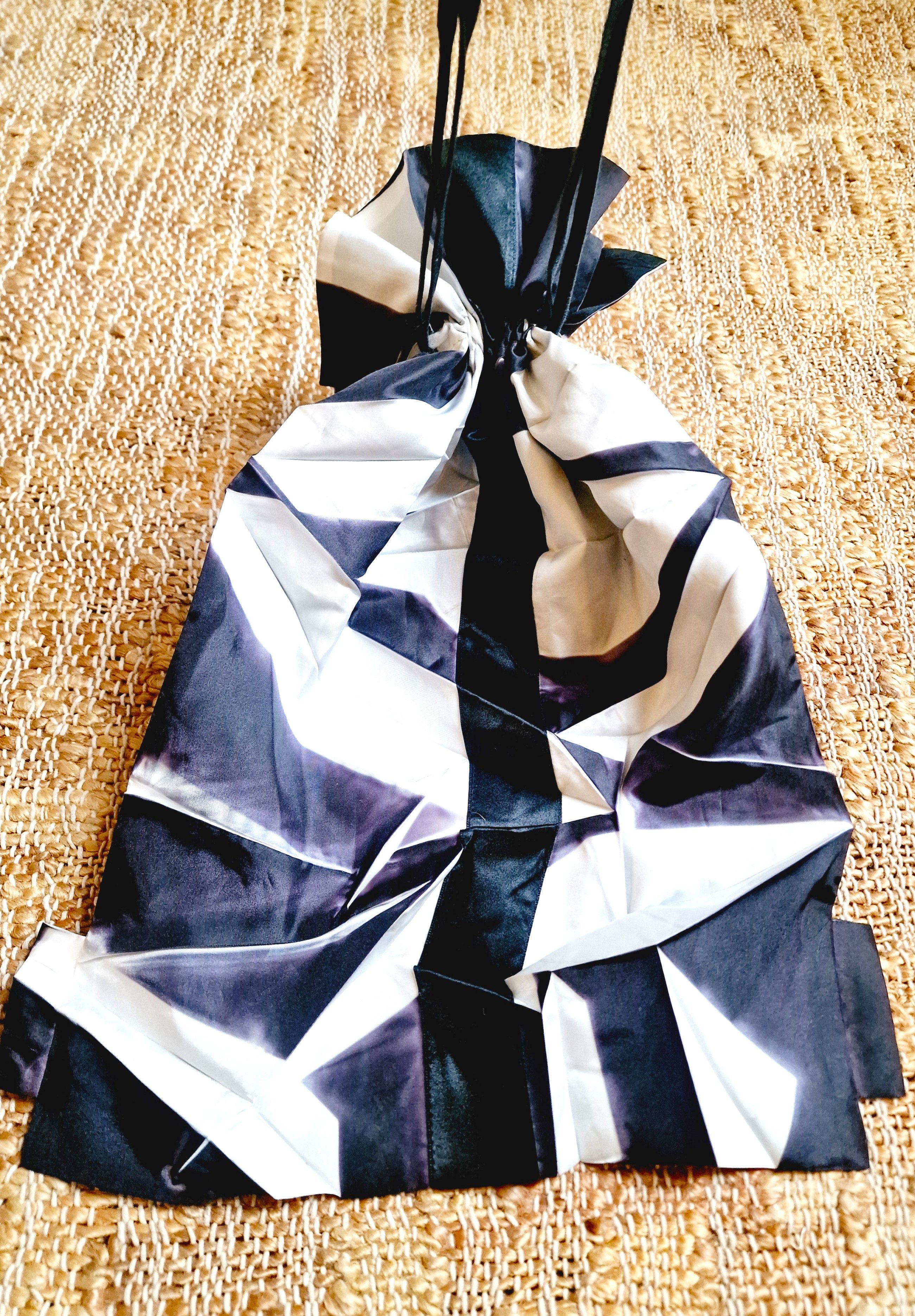 Issey Miyake Issey Miyake Pleated Vintage Pouch Evening Backpack Bag Size ONE SIZE - 3 Thumbnail