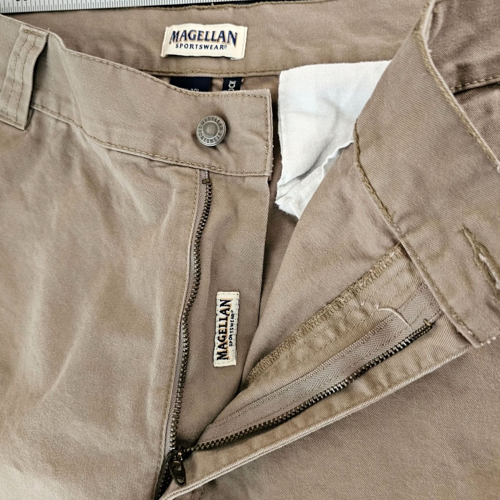 Vintage Magellan Men Cargo Pants Brown Regular Size 38x30 Outdoor Rock 89% Nylon 11% Spandex Bleboard? Size US 35 - 4 Thumbnail