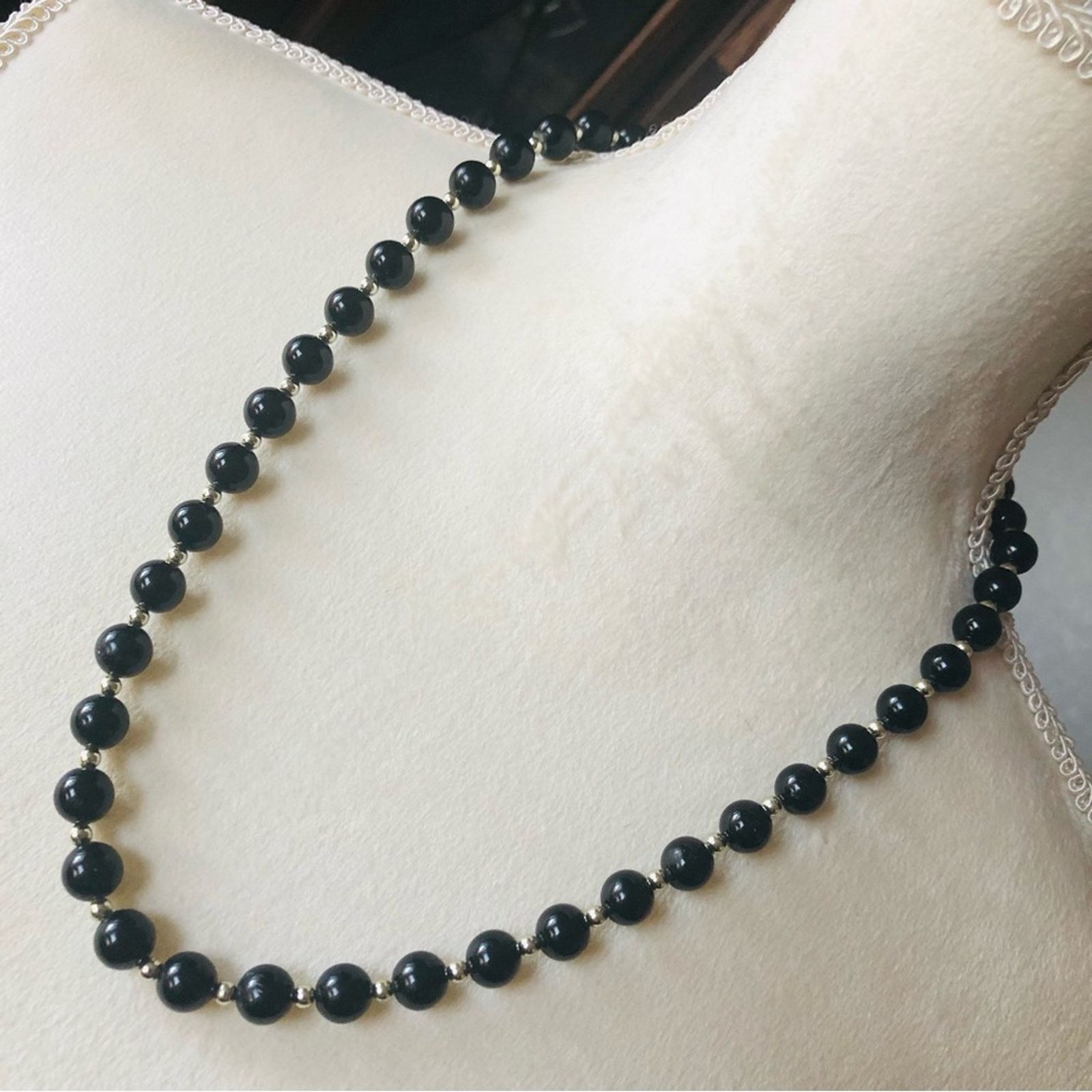 Vintage Vintage 80s black round plastic bead necklace Size ONE SIZE - 1 Thumbnail
