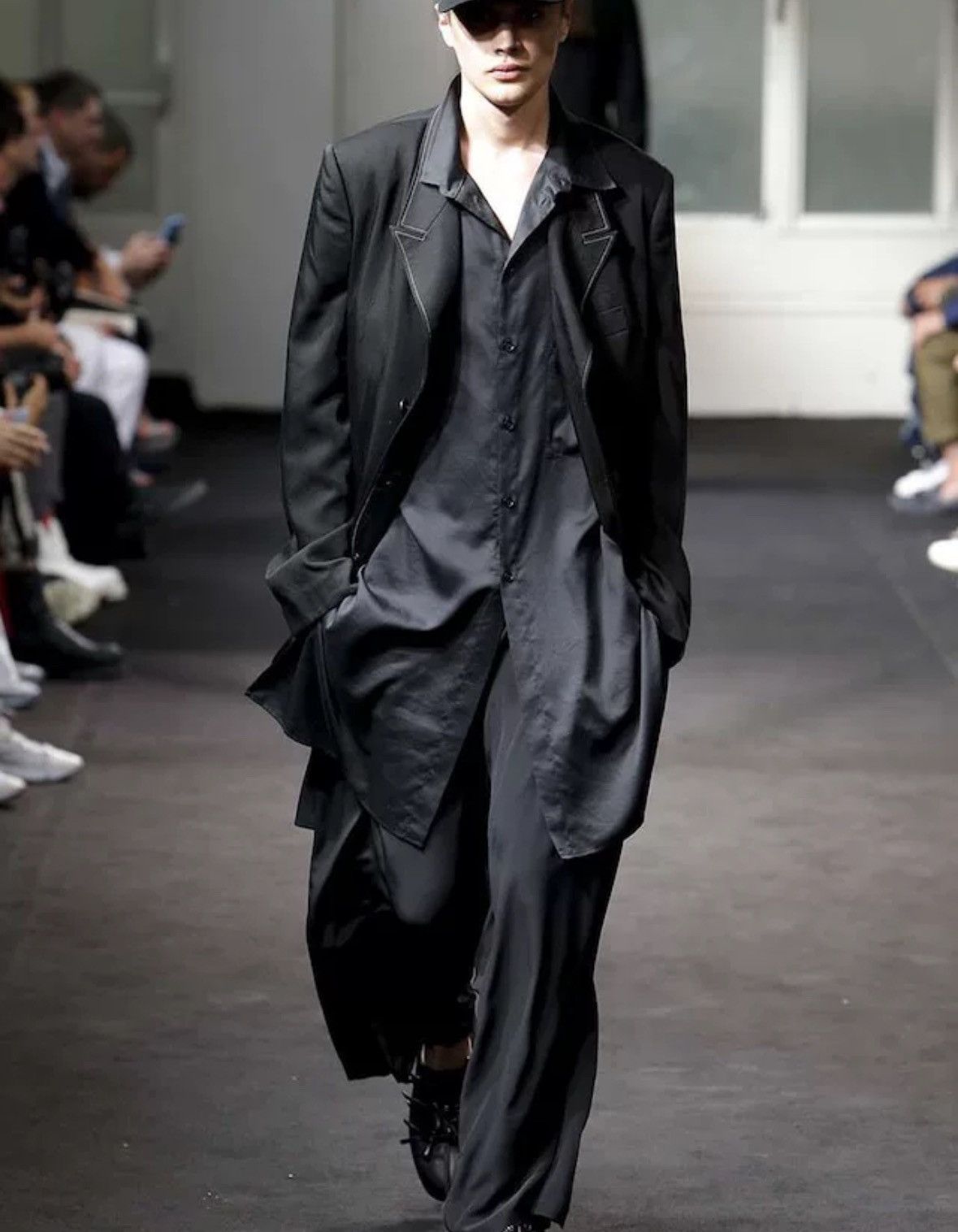 Yohji Yamamoto Yohji Yamamoto 19ss Back Hollow Thread Long Suit Size US M / EU 48-50 / 2 - 8 Thumbnail