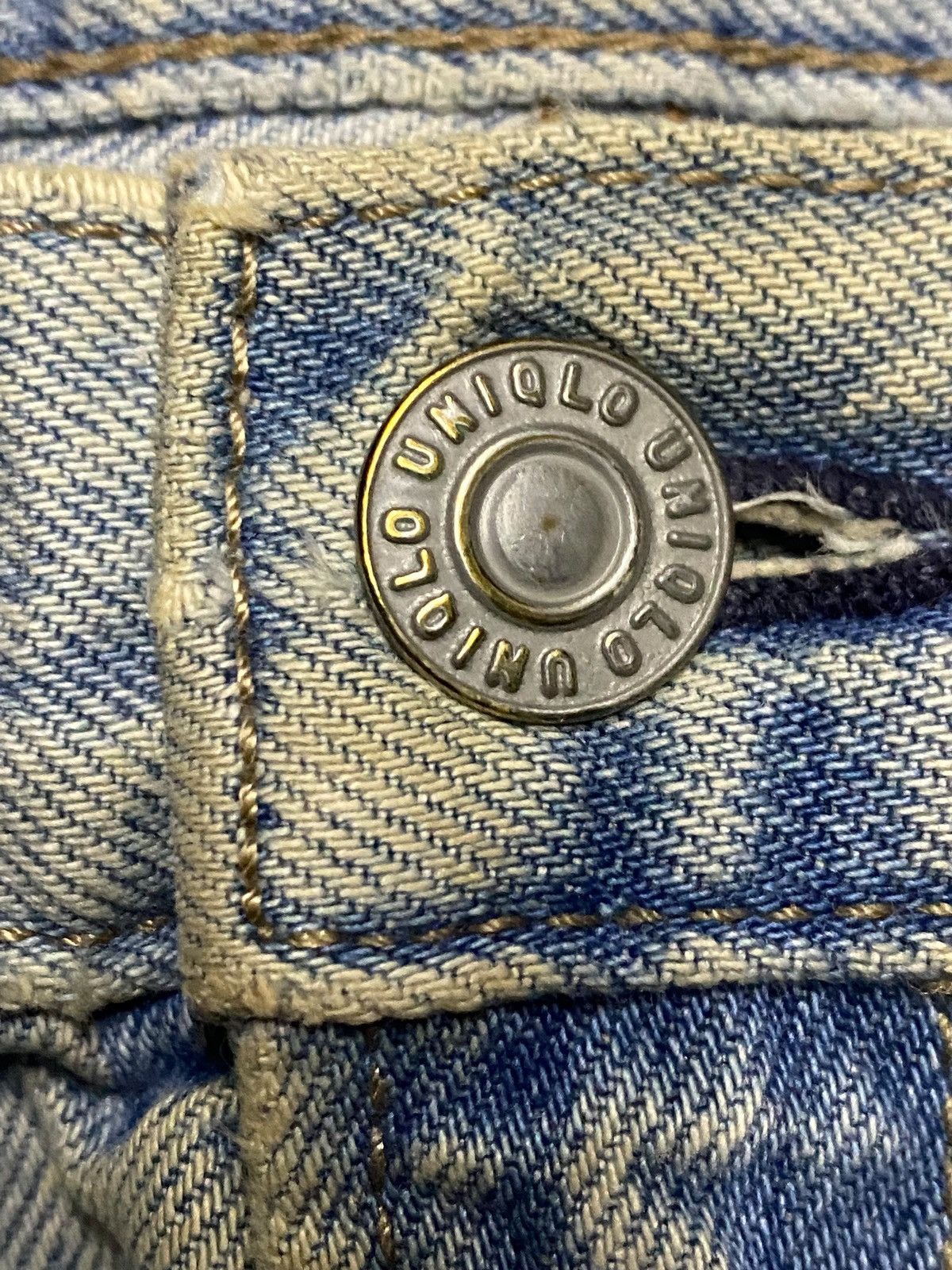 Japanese Brand Vintage Japanese Brand Uniqlo Crazy Mud Wash Distressed Jean Size US 36 / EU 52 - 11 Thumbnail