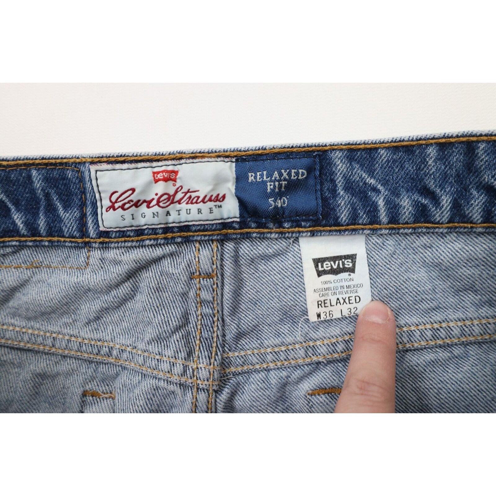 Levi's Vintage 90s Levis 540 Distressed Relaxed Fit Denim Jeans Size US 36 / EU 52 - 6 Thumbnail