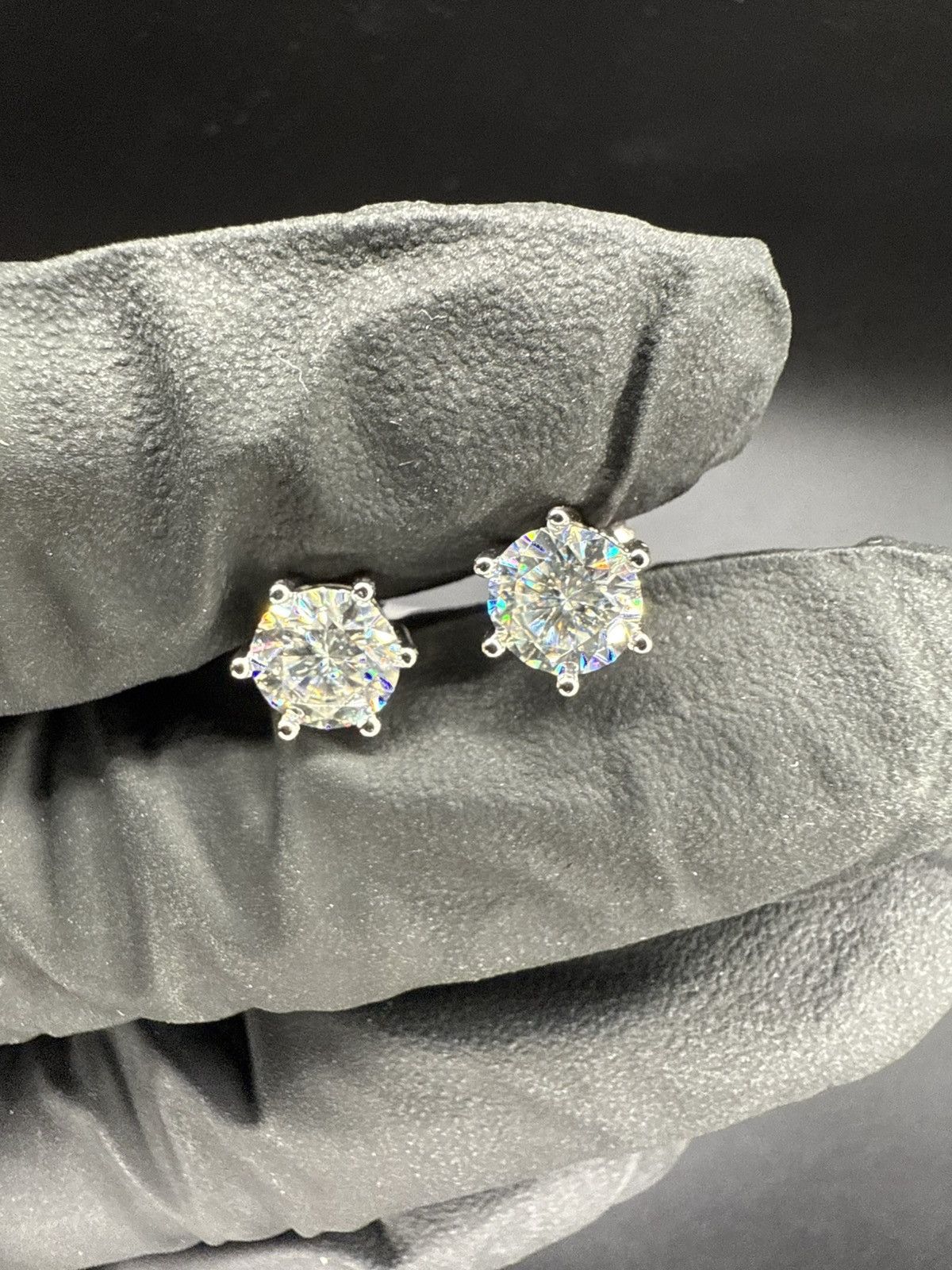 Other Iced out Stud earrings 925 sterling silver and Moissanite Size ONE SIZE - 9 Thumbnail