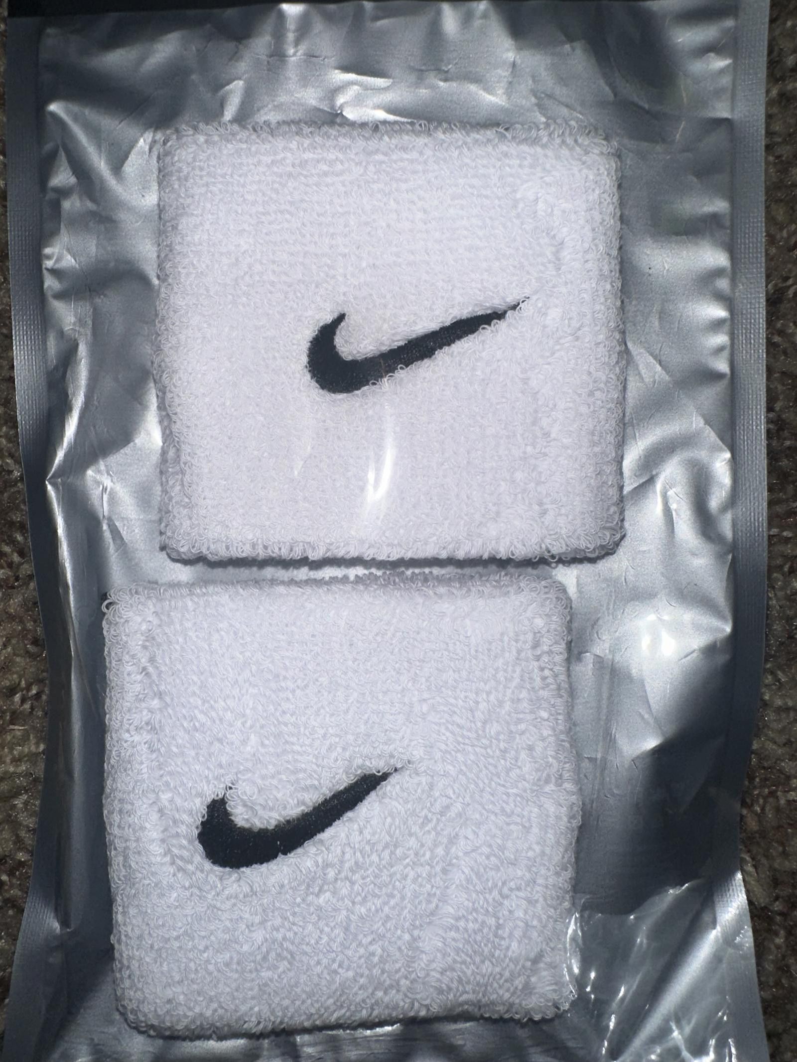 Nike Nike Swoosh 3” White Wristbands Size ONE SIZE - 2 Thumbnail