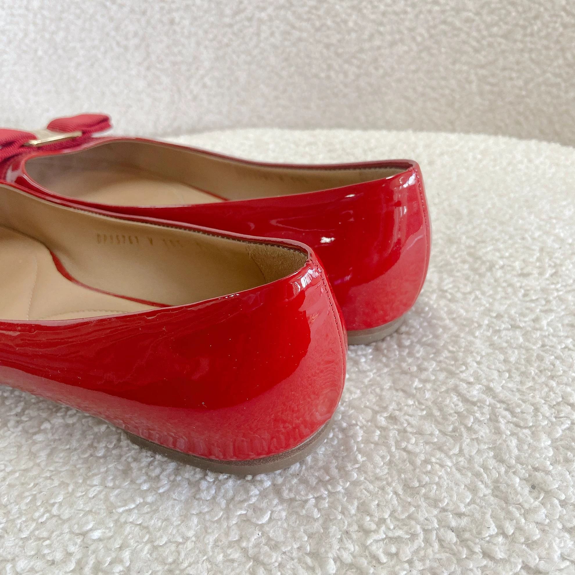 Salvatore Ferragamo Ferragamo Red Patent Leather Flats 37.5 0991 Size US 7 / IT 37 - 6 Thumbnail