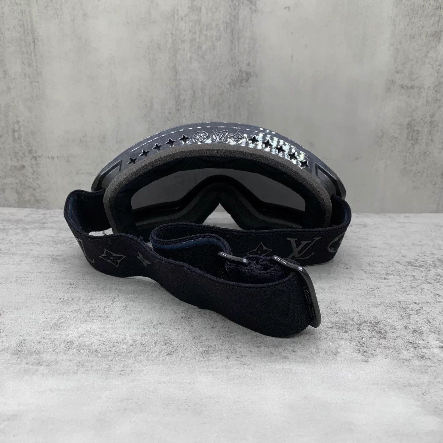 Louis Vuitton LV Black Monogram All-Over-Print Ski Goggles New Size ONE SIZE - 3 Thumbnail