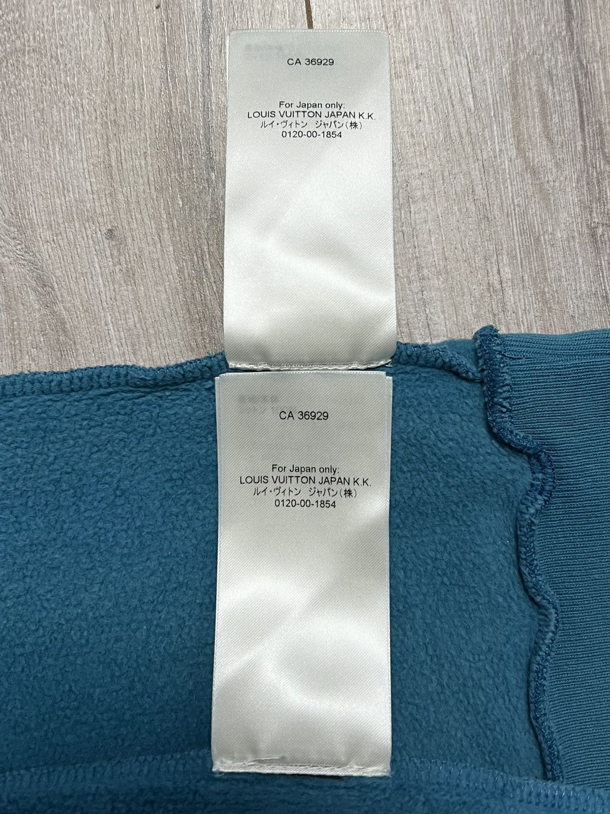 Louis Vuitton LOUIS VUITTON Sweatsuit LV Signature Logo Hoodie/Pants Set Size US S / EU 44-46 / 1 - 17 Thumbnail