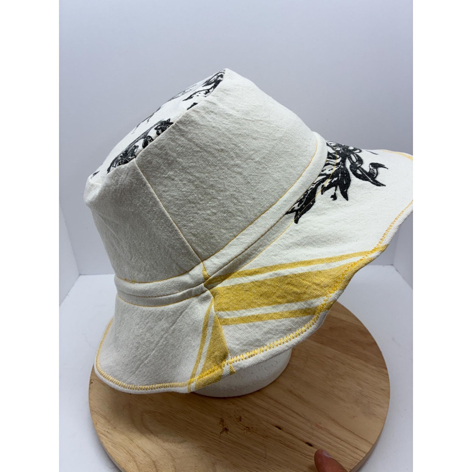 Other Upcycled Cotton Bucket Hat – Bee & Botanical Print Size ONE SIZE - 7 Thumbnail