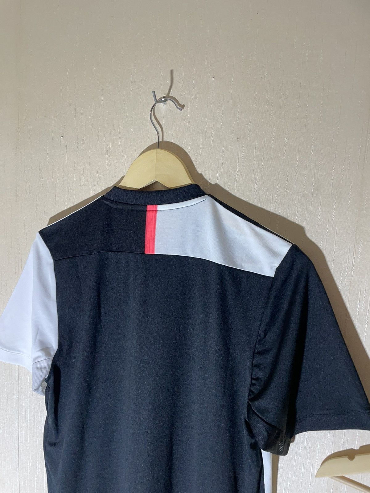 Adidas Adidas Juventus 2019 soccer jersey Size US S / EU 44-46 / 1 - 12 Thumbnail