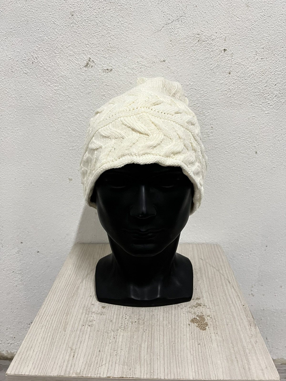 Ellesse Vintage Ellesse Crochet Beanie Hat Size ONE SIZE - 2 Thumbnail