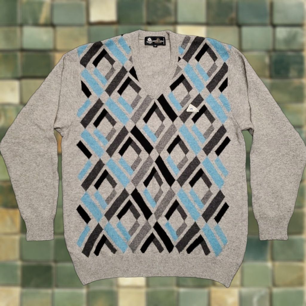 Vintage VINTAGE Monte Carlo Sweater Mens 44 Gray Blue Abstract Lambswool Blend V-Neck Preppy Classic Knitted Argyle Diamond Embroidered All Seasons Pullover Size US XXL / EU 58 / 5 - 1 Thumbnail
