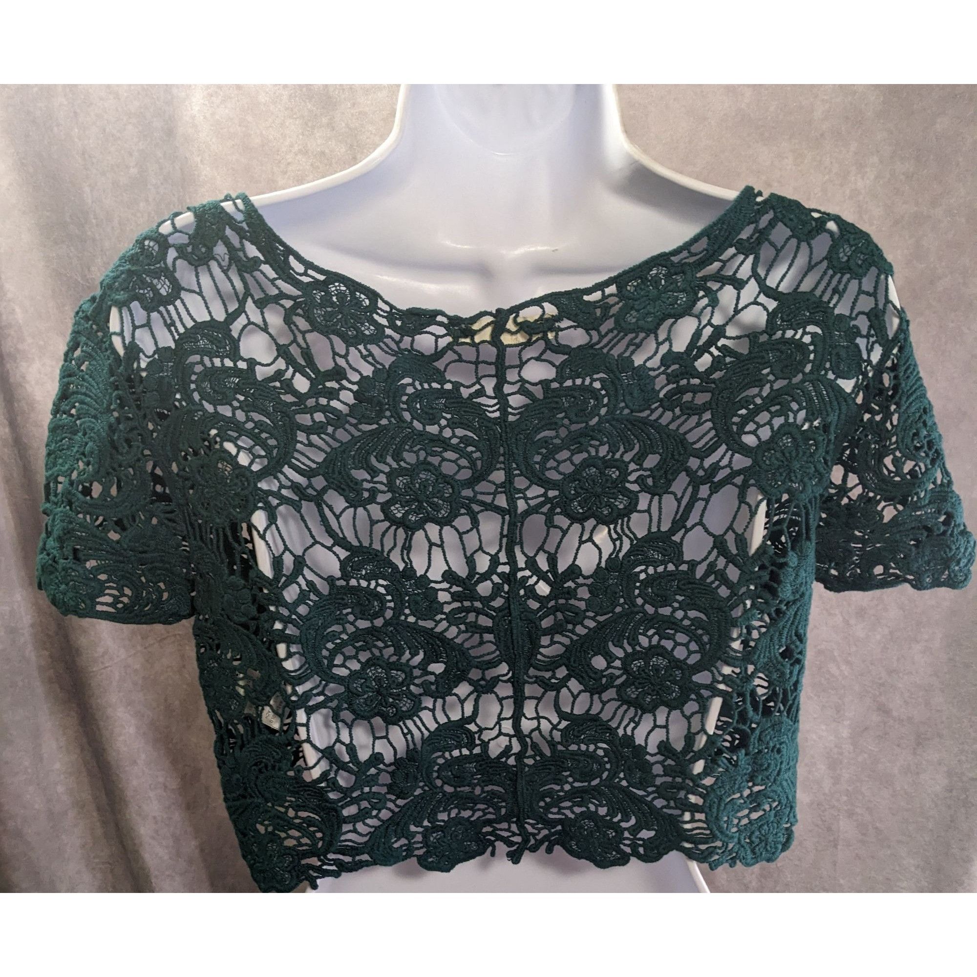 Other Love Culture Floral Crochet Lace Green Cropped Top Size S/M Size S / US 4 / IT 40 - 3 Thumbnail
