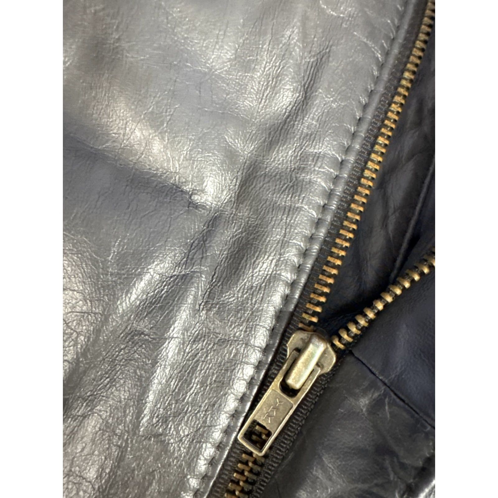 Wilson VINTAGE Wilson’s Leather Bomber Jacket Coat Men’s Sz 42 Gray Leather Coat Mens Small updates? Size US XS / EU 42 / 0 - 6 Thumbnail