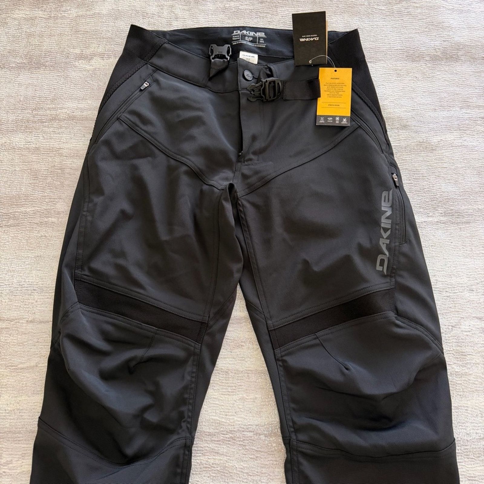 Dakine NWT! Dakine Vectra Black Mountain Bike Pants, Size XL Size US 38 / EU 54 - 13 Thumbnail