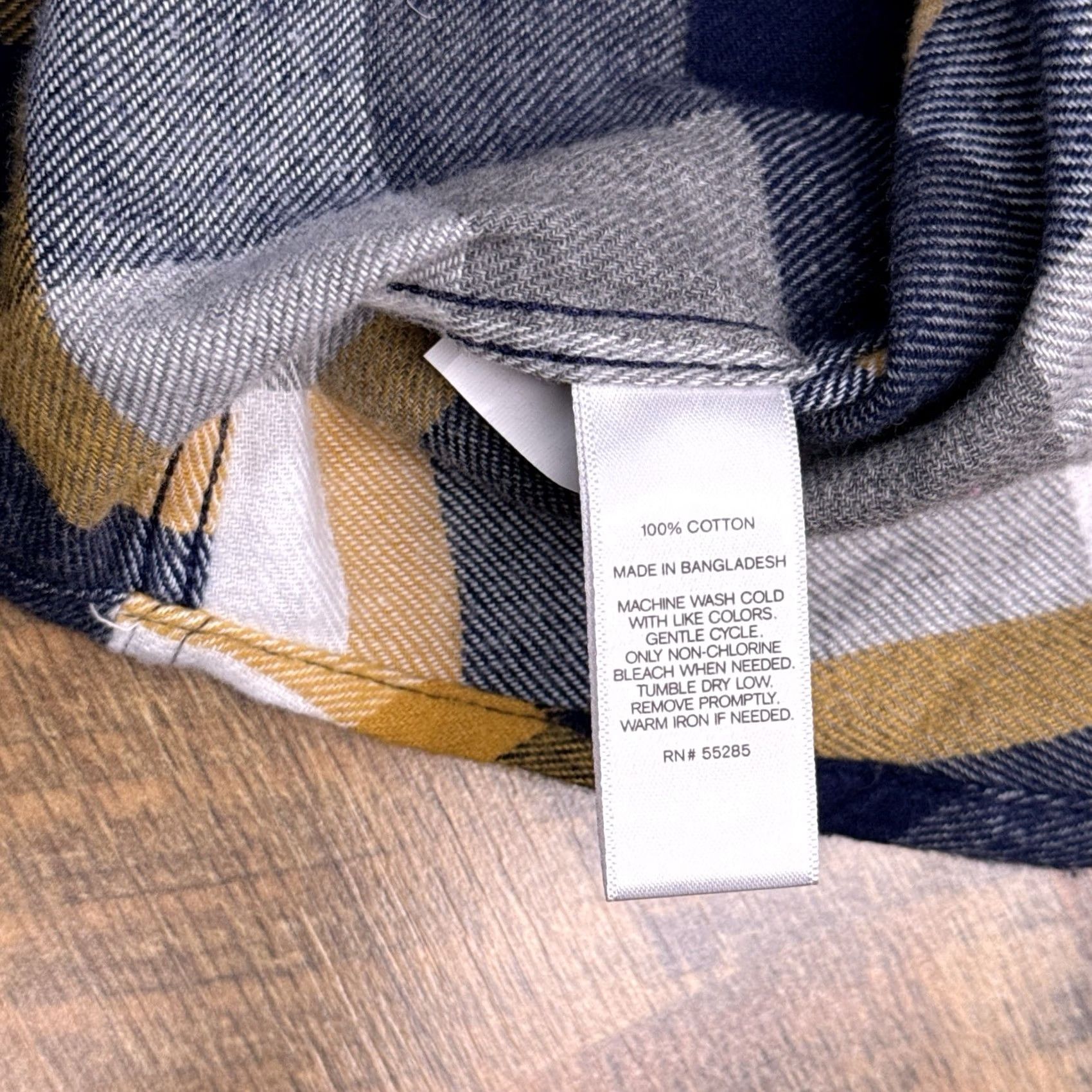 Express Express Shirt Mens M Button-Up Flannel Check Multicolor Cotton 4 Seasons Casual Travel Size US M / EU 48-50 / 2 - 7 Thumbnail