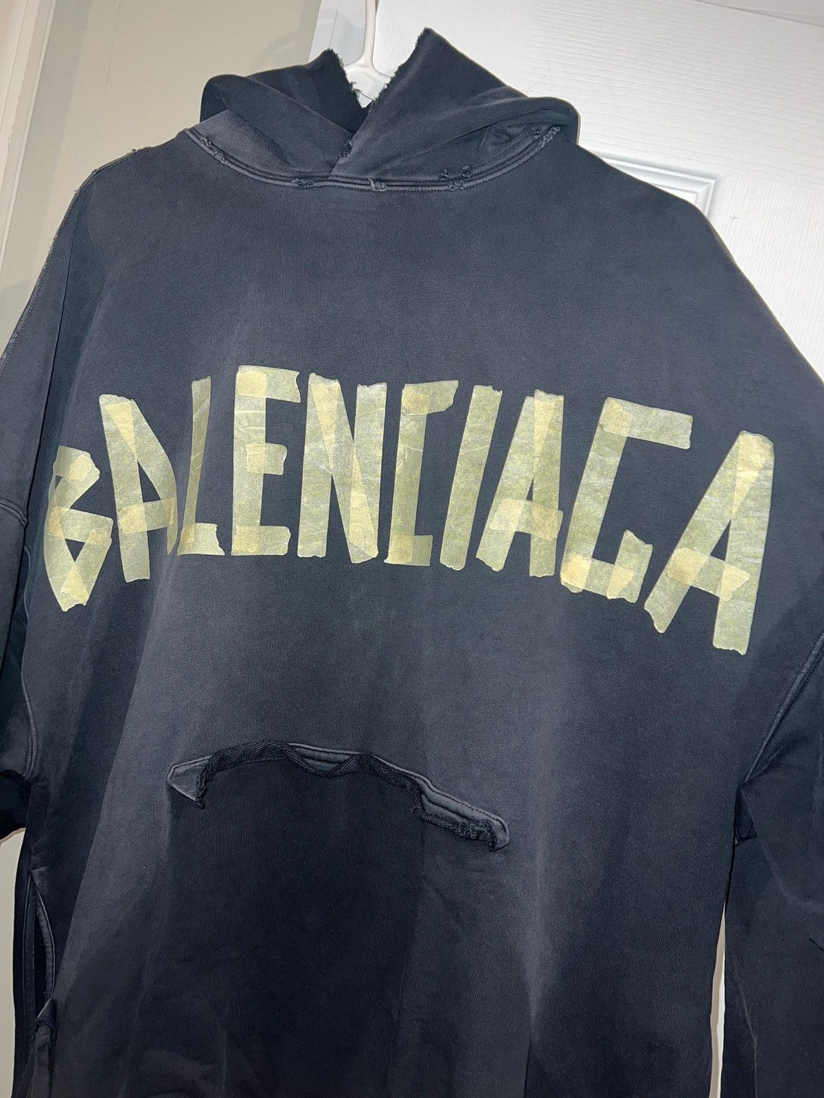 Balenciaga Balenciaga Distressed Tape Hoodie Size US S / EU 44-46 / 1 - 4 Thumbnail