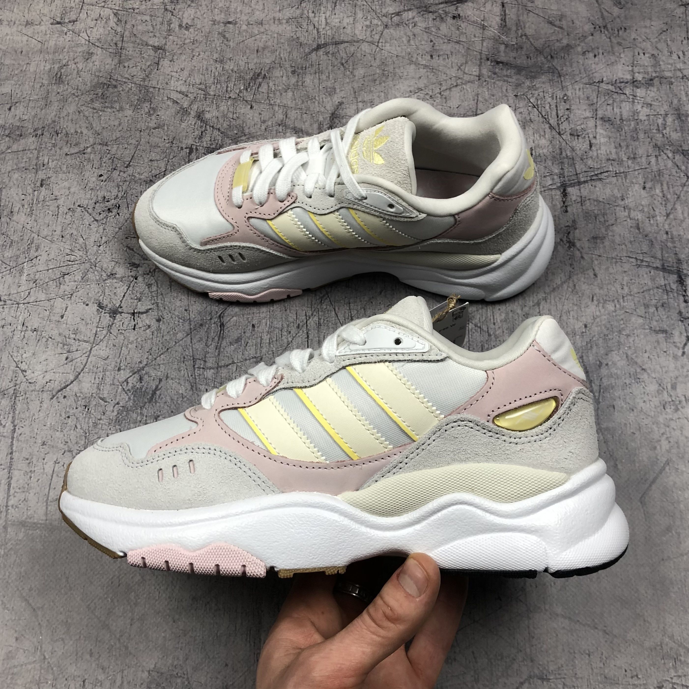 Adidas Adidas Originals Retropy F90 Sneakers New! Size US 7 / IT 37 - 1 Thumbnail