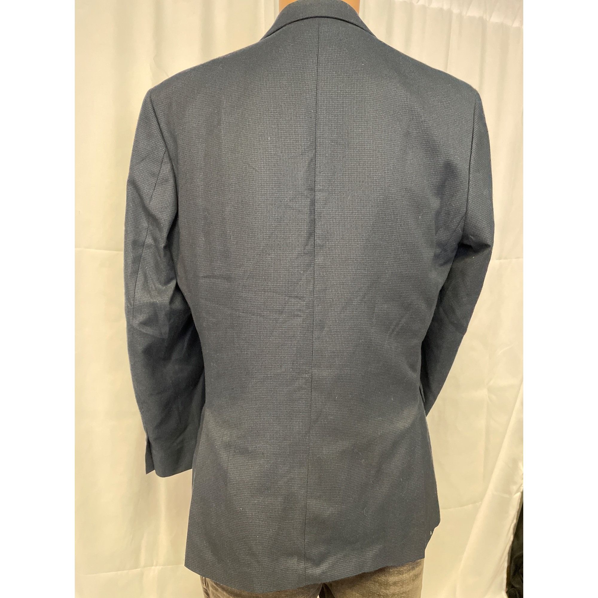 Calvin Klein Calvin Klein Men's Blue Blazer 2 button Closure Size 38R SKU Size 38R - 3 Thumbnail