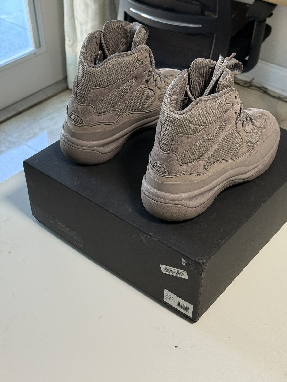 Yeezy Yeezy Season 7 Cinder Desert Boot Size US 8.5 / EU 41-42 - 3 Thumbnail