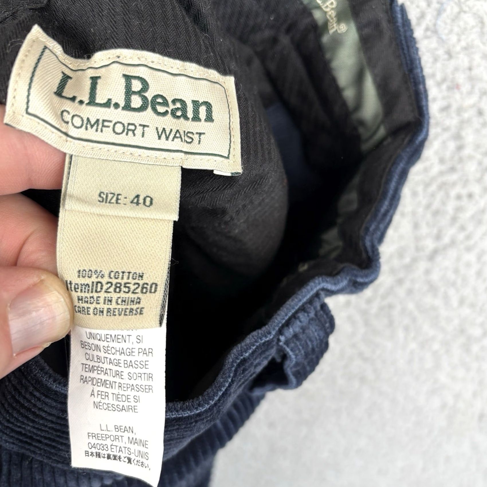 Vintage L.L.Bean Pants Mens 40x32 Navy Cotton Heavy Corduroy Comfort Waist Straight Leg Chino Casual Winter Fall Spring Mens Regular Blue 40 Size US 40 / EU 56 - 6 Thumbnail