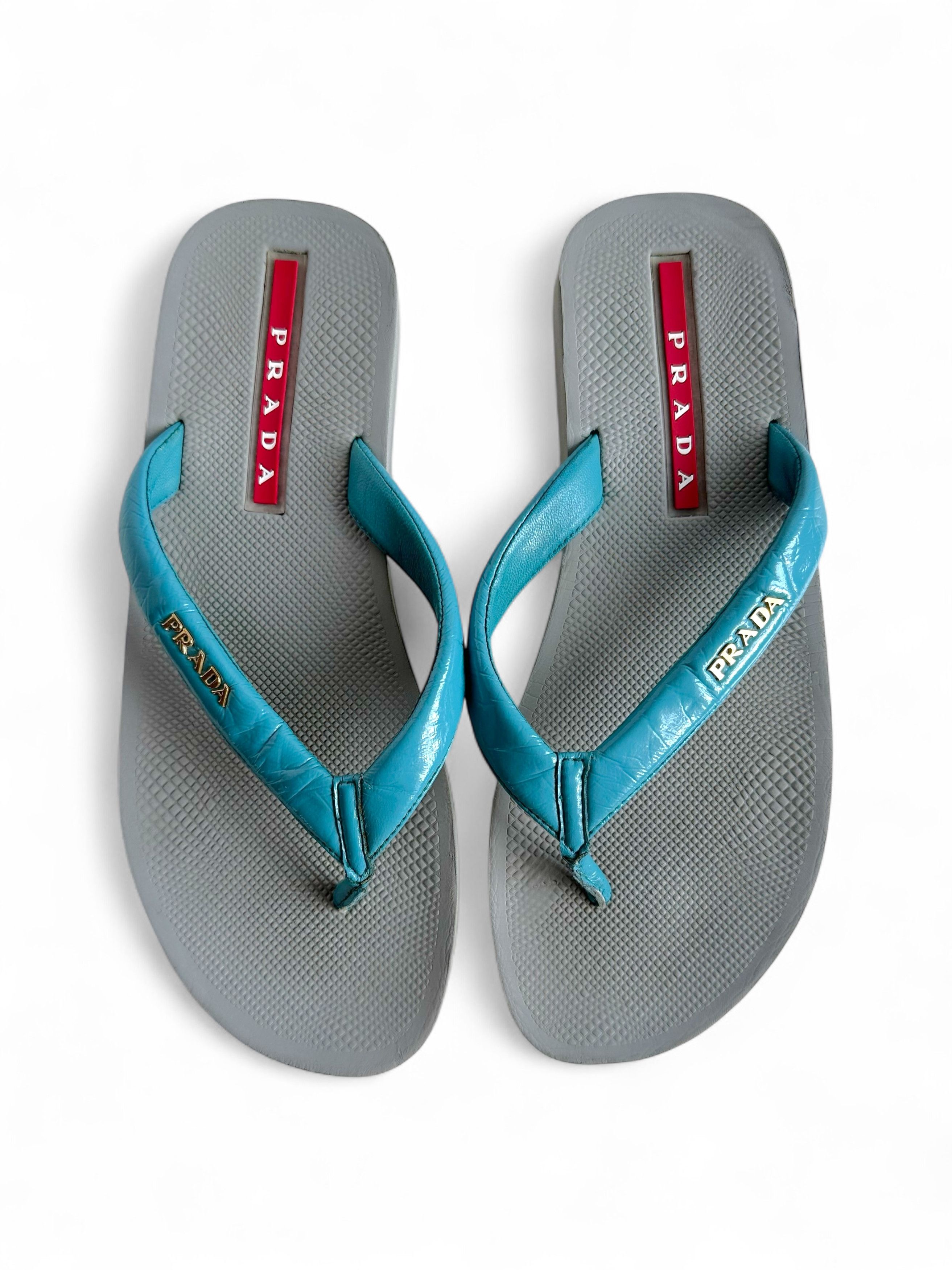 Prada y2k Prada Red Tab Flip Flops Sandals EU38 Size US 8 / IT 38 - 3 Thumbnail