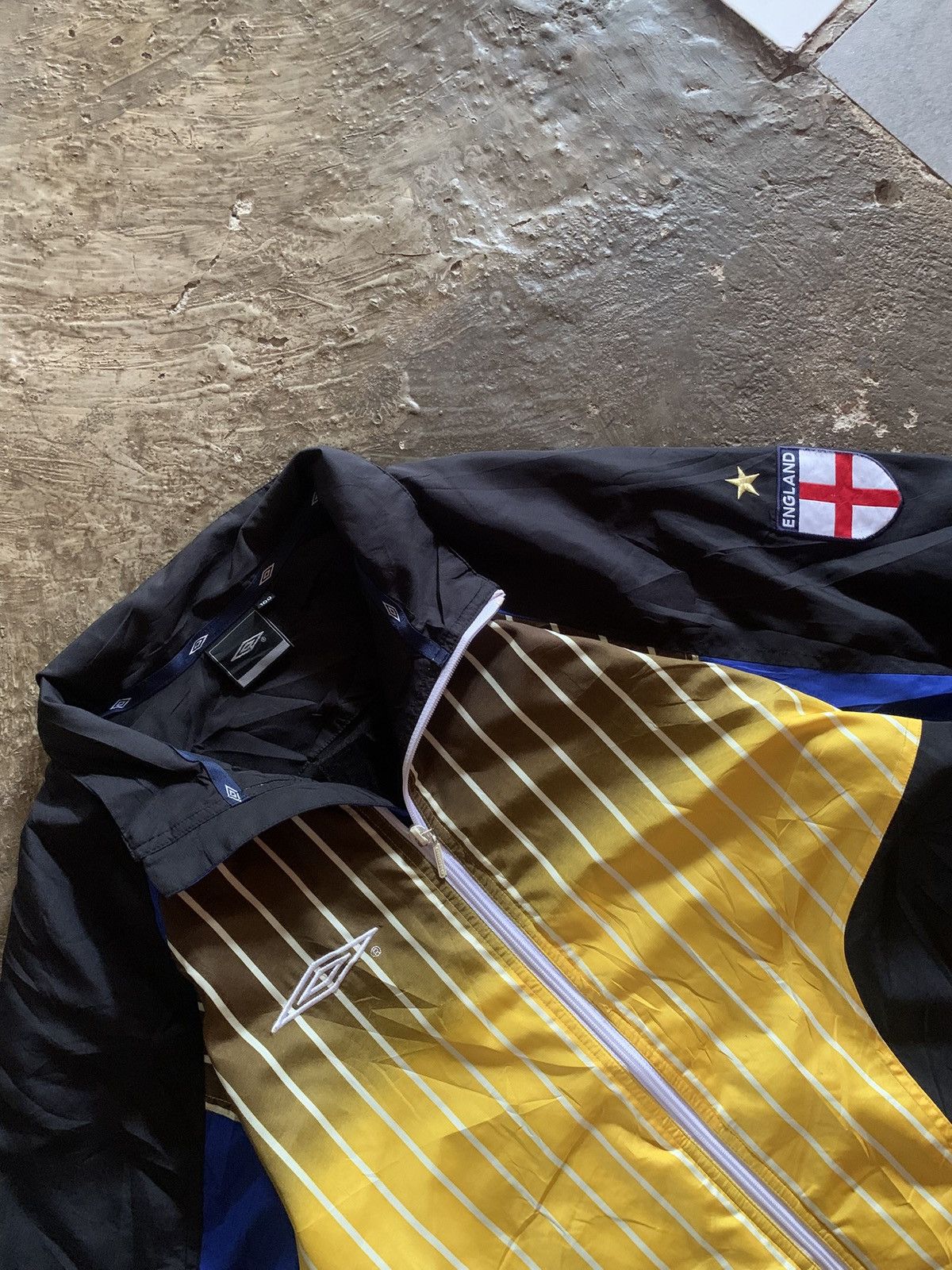 Umbro Track Jacket vintage Umbro England Authentic 🔥 Size US L / EU 52-54 / 3 - 3 Thumbnail