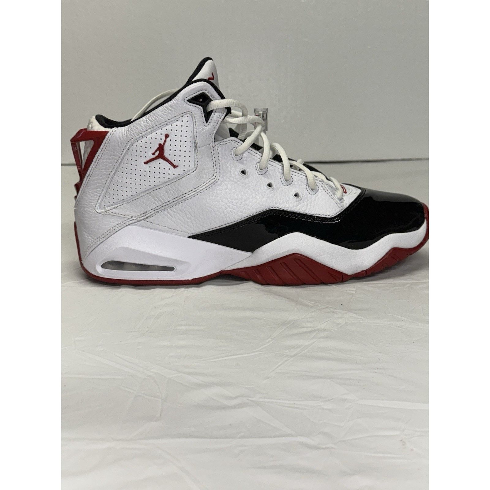 Nike Nike Size 12 Men’s Jordan B'Loyal White Red Black Size US 12 / EU 45 - 1 Thumbnail