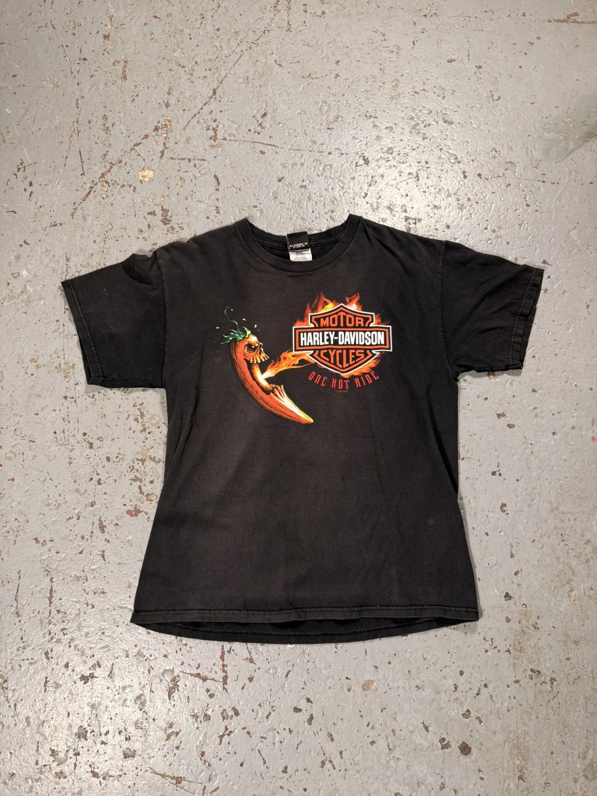 Harley Davidson Harley Davidson Sun Faded Flaming Pepper 2013 Distressed Tee Size US L / EU 52-54 / 3 - 1 Thumbnail
