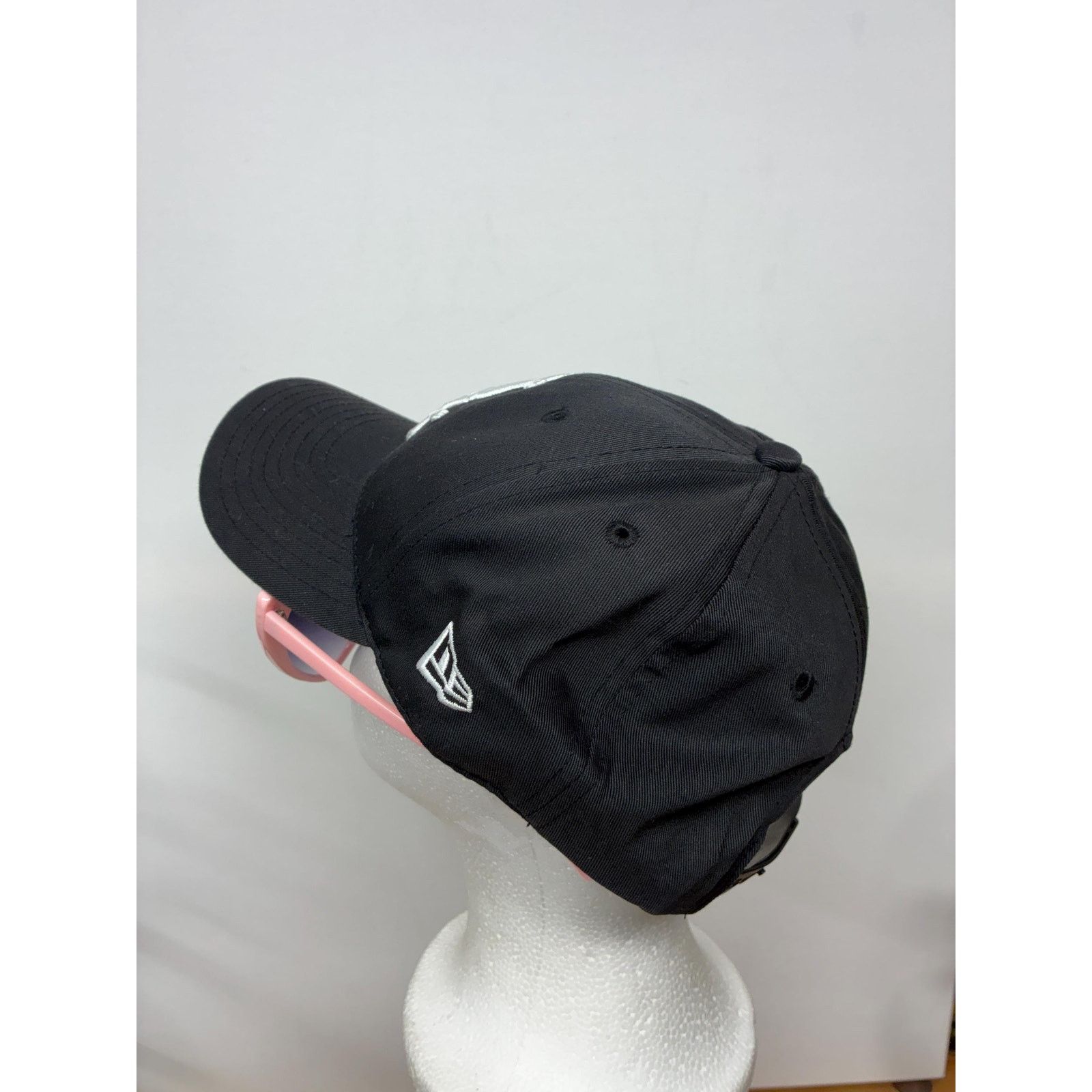 New Era Vintage Chicago White Sox New Era Strapback Hat Black MLB Size ONE SIZE - 4 Thumbnail