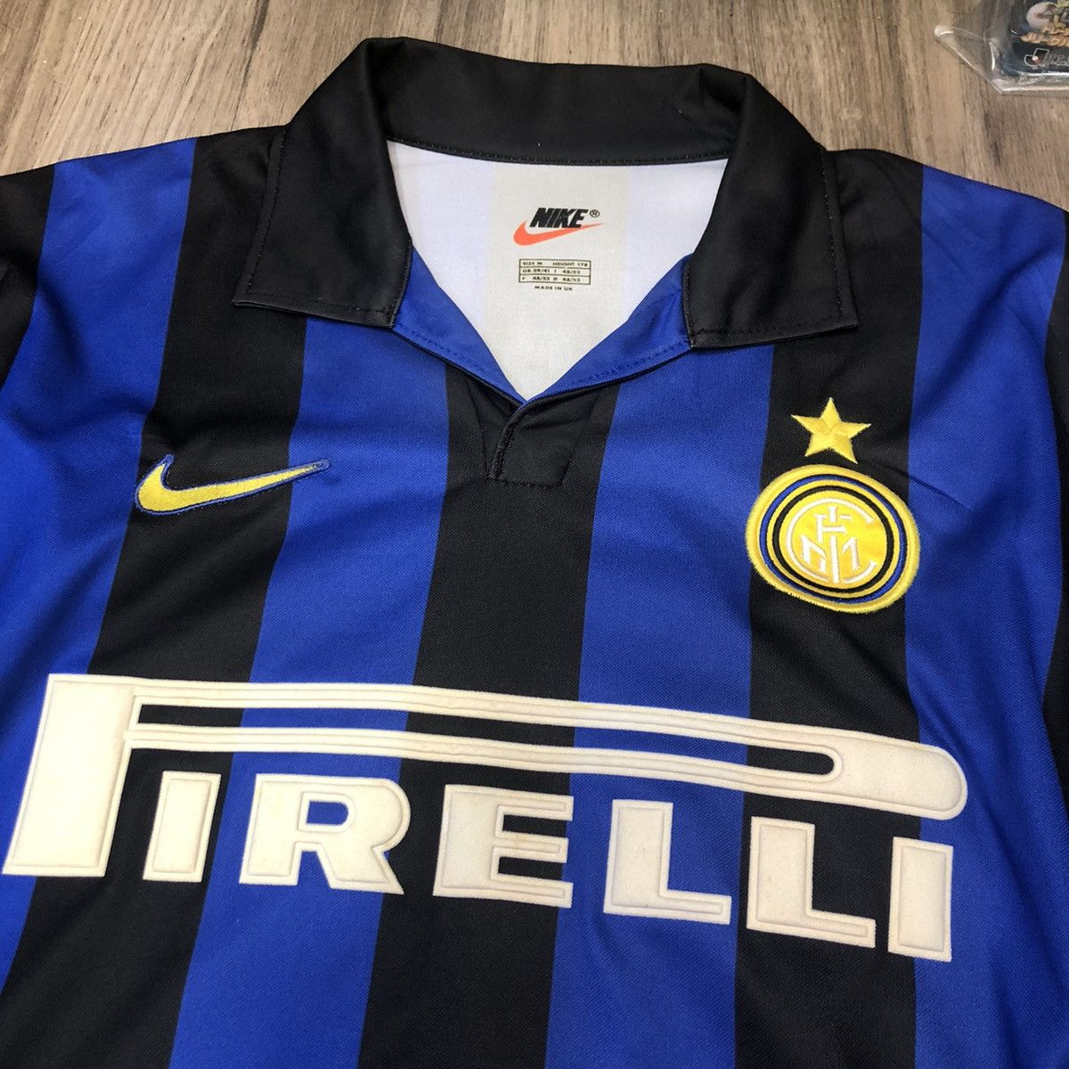 Nike Inter Milan 98/99 home shirt #9 Ronaldo Size US M / EU 48-50 / 2 - 3 Thumbnail