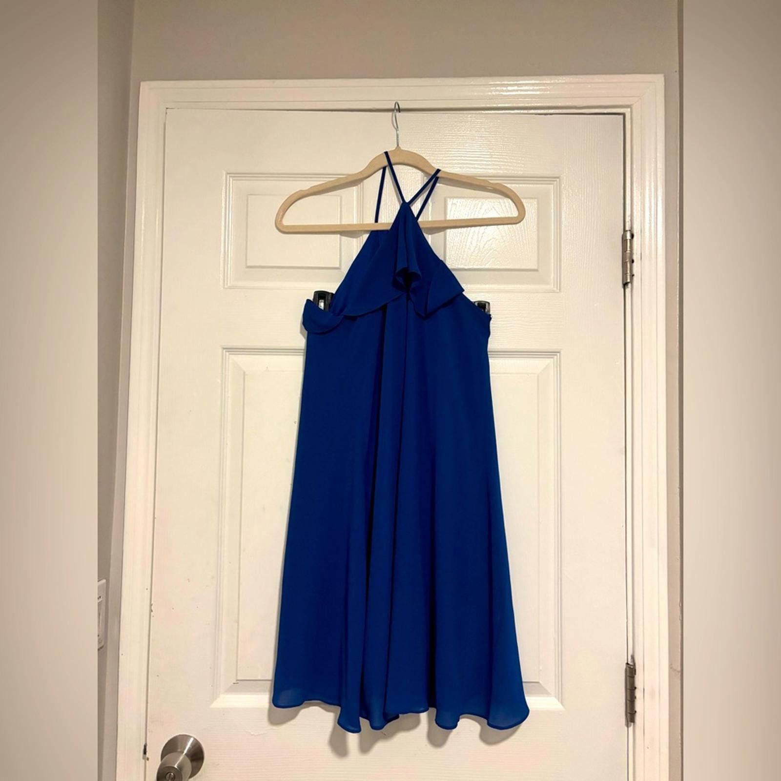 Forever 21 Forever 21 Elegant Blue Halter Dress Size M / US 6-8 / IT 42-44 - 1 Thumbnail