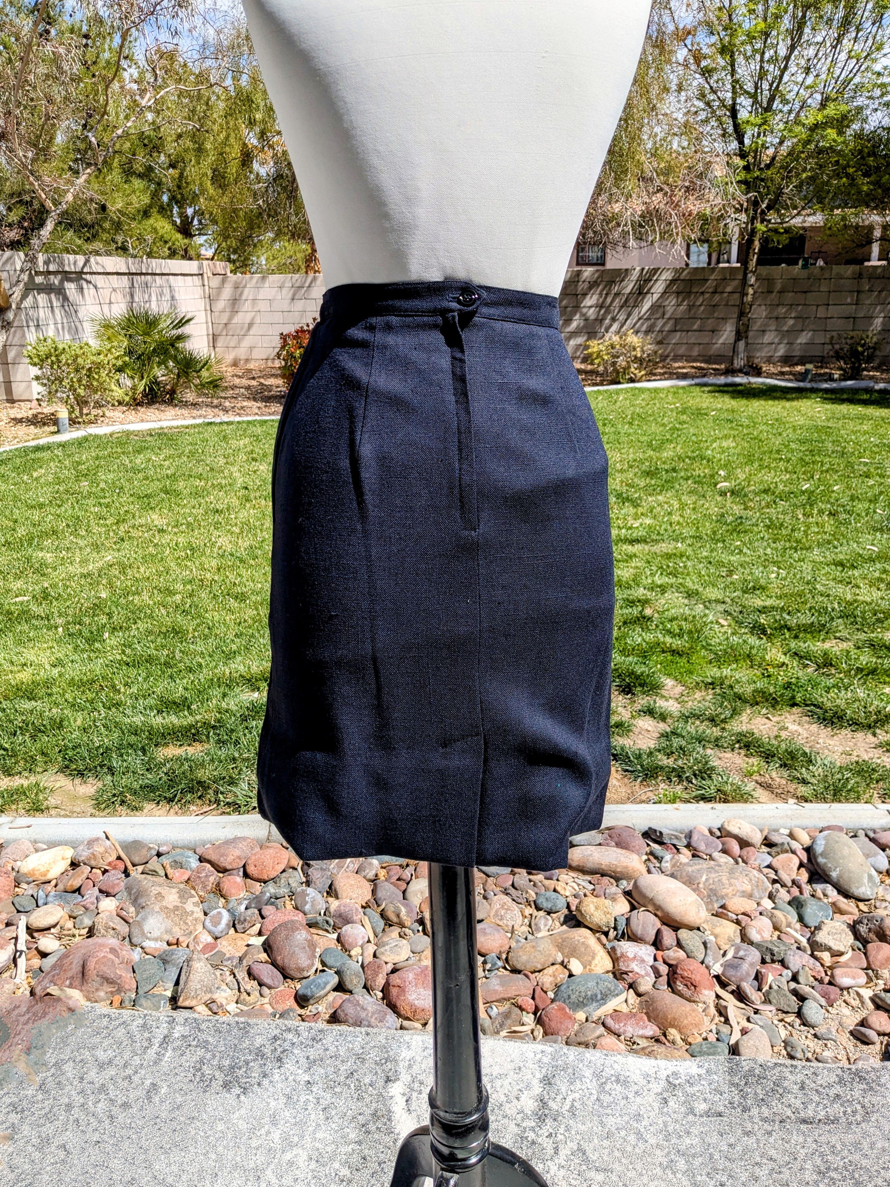 Vintage Vintage 1980s Double Breasted Jacket+Skirt 2pc Petite Outfit Size M / US 6-8 / IT 42-44 - 10 Thumbnail
