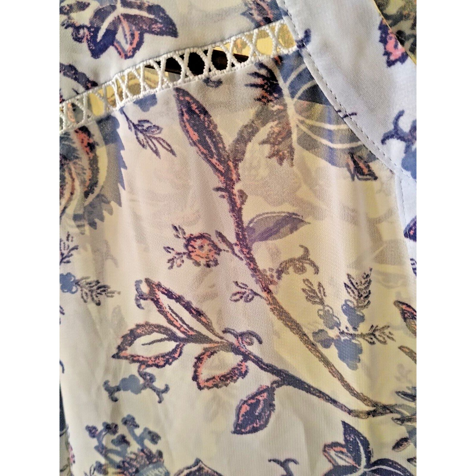 The Unbranded Brand Motherhood Maternity Floral Lavender Grey Camisole Blouse SM Size S / US 4 / IT 40 - 6 Thumbnail