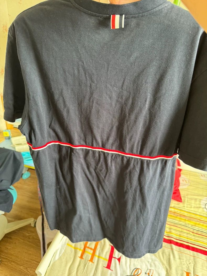 Thom Browne Thom browne Short sleeves 2504-Nextarrow Size US XL / EU 56 / 4 - 2 Thumbnail