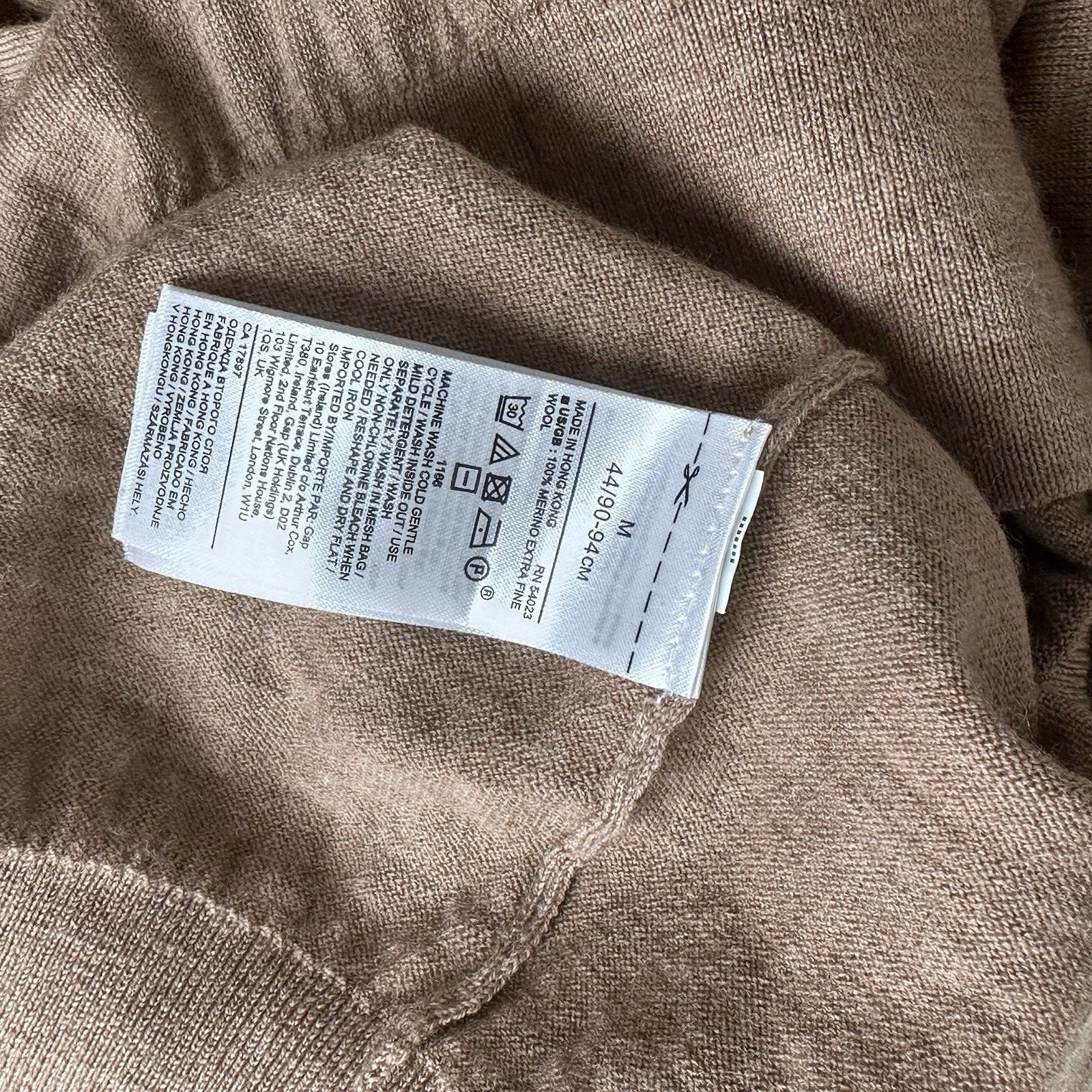 Banana Republic Banana Republic 100% Extra Fine Merino Wool V Neck Sweater Size M / US 6-8 / IT 42-44 - 6 Thumbnail