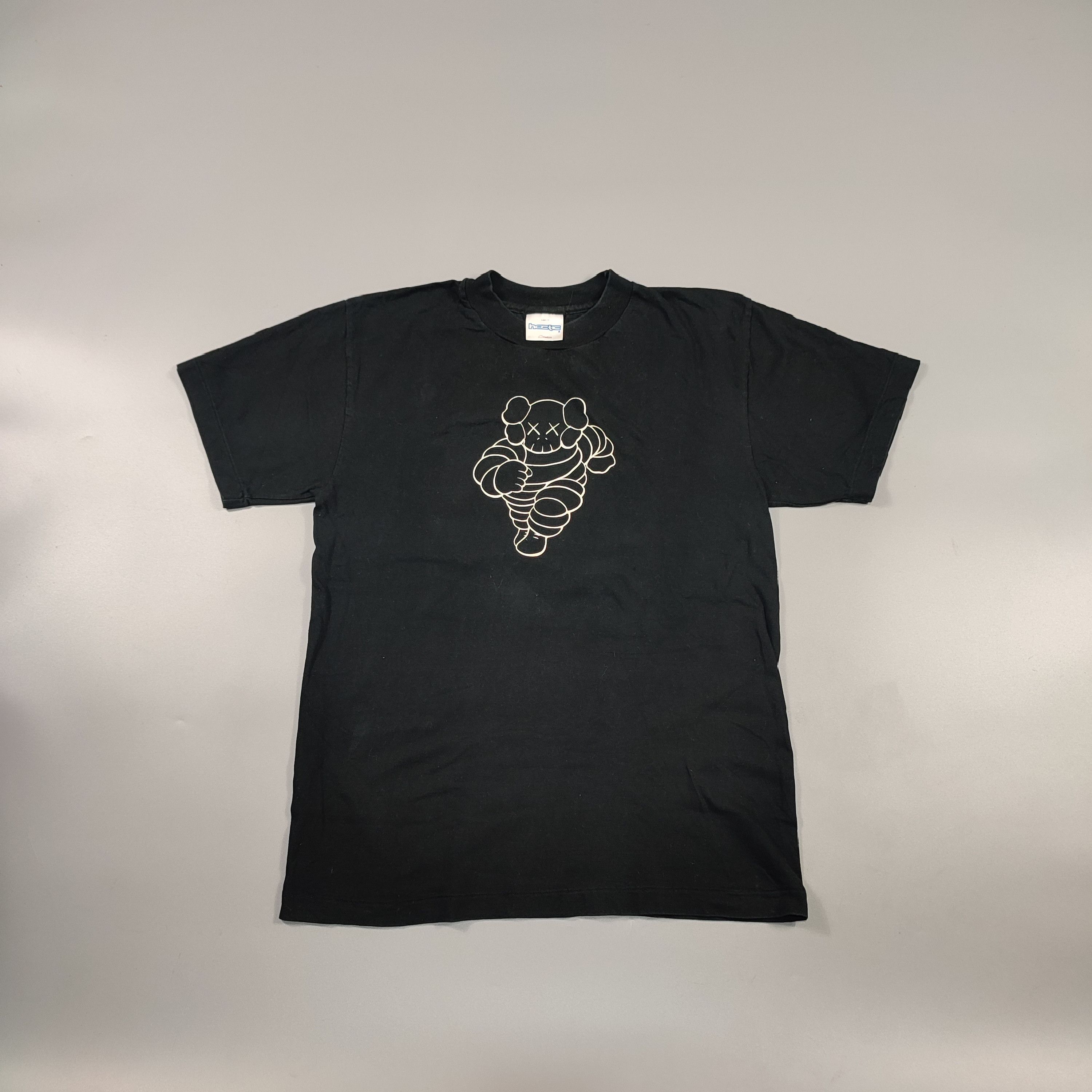 Kaws 💥RARE 90's Kaws X Hectic Chum Tee Size US M / EU 48-50 / 2 - 1 Thumbnail