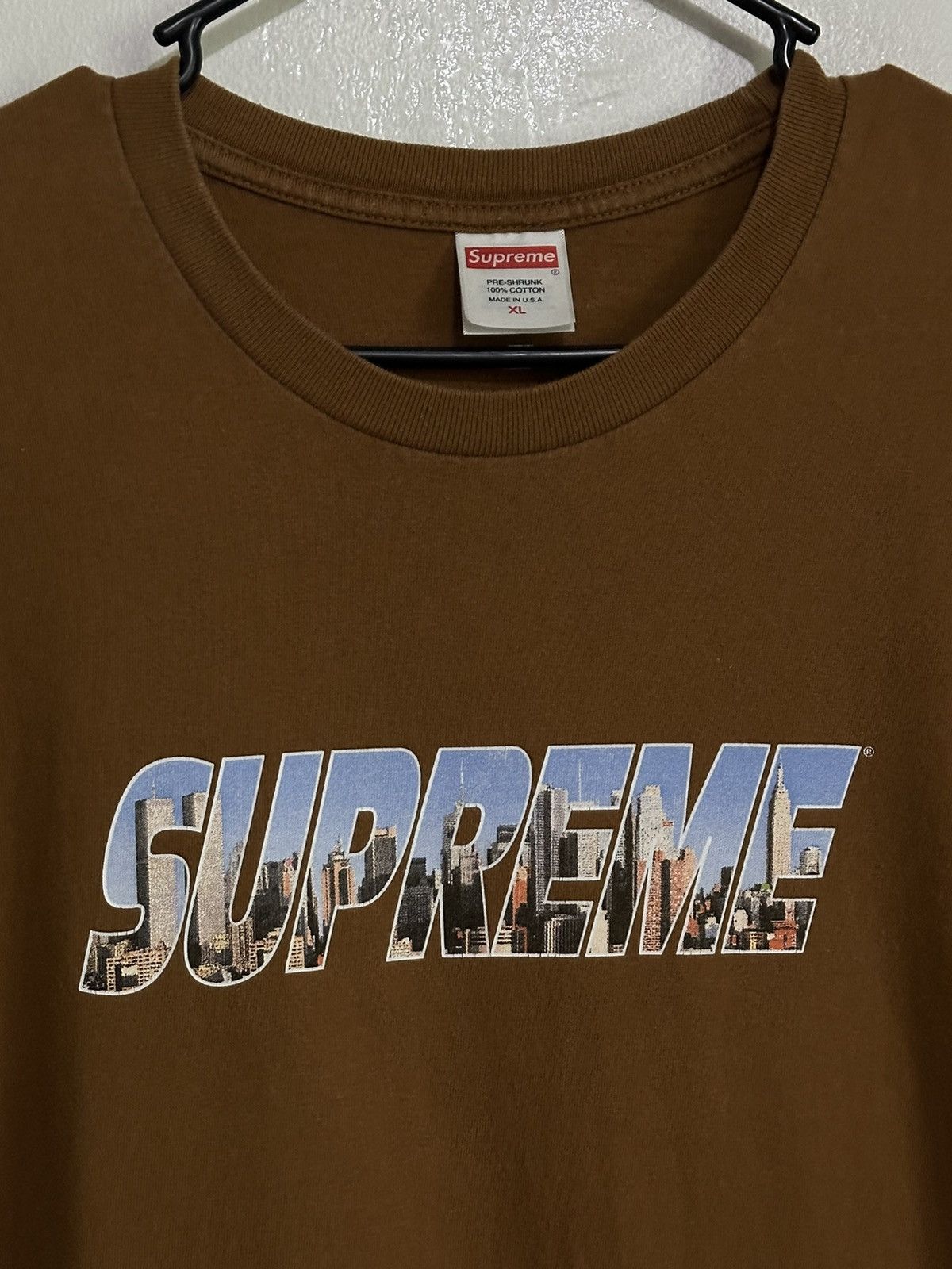 Supreme Supreme Gotham Tee Size US XL / EU 56 / 4 - 2 Thumbnail