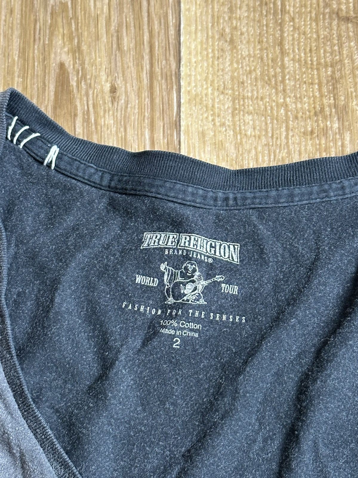 True Religion True Religion Distressed Tee Size 2 Size XS / US 0-2 / IT 36-38 - 4 Thumbnail