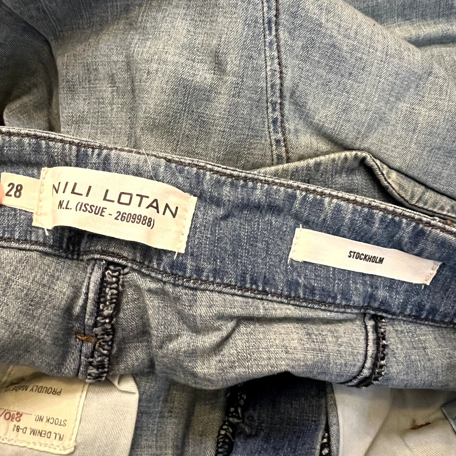 Nili Lotan Nili Lotan Stockholm Jean Sunset Wash Size 28 NWT 100% Size 28" / US 6 / IT 42 - 5 Thumbnail