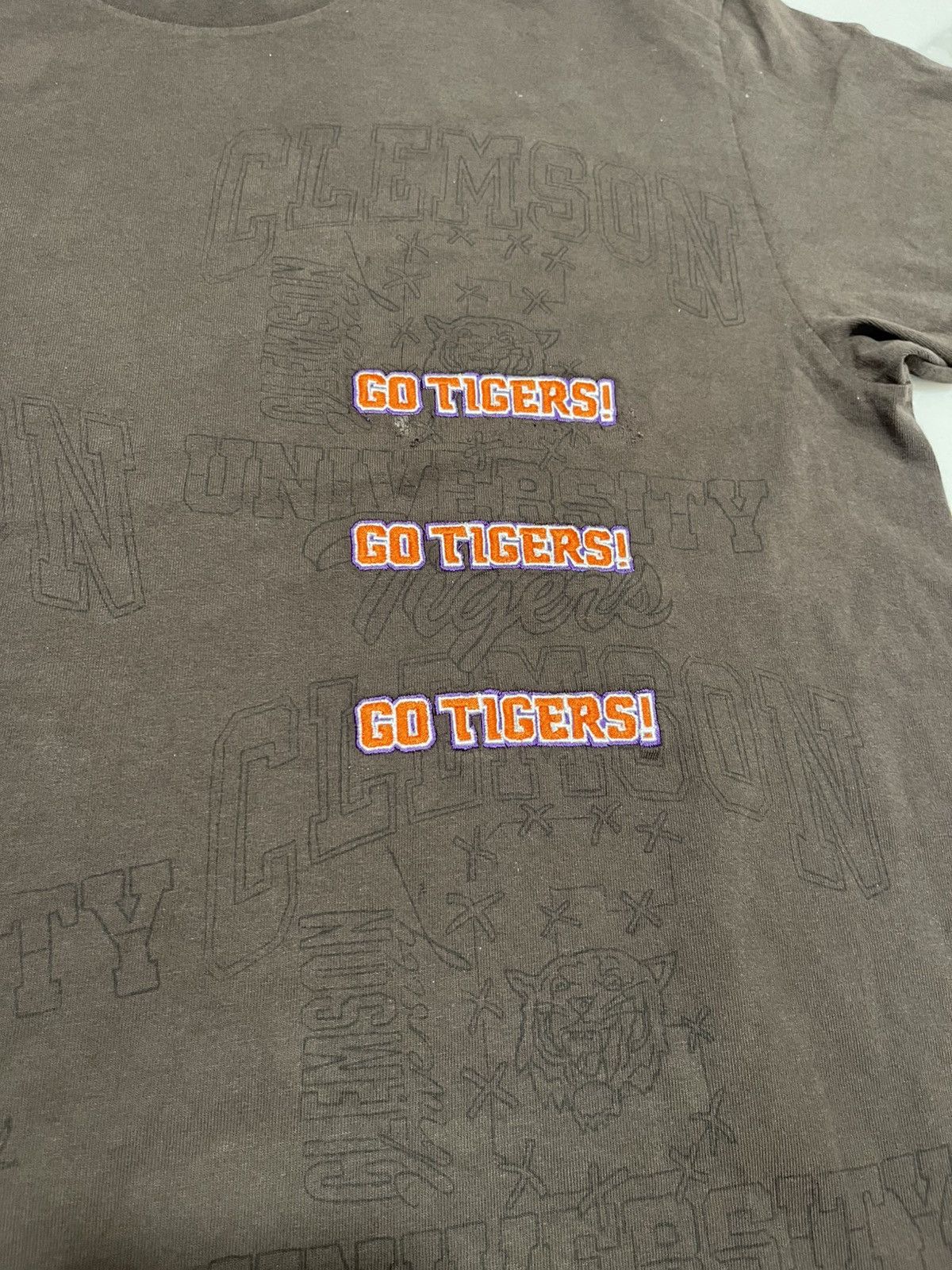 Travis Scott Travis Scott x Clemson Mitchell & Ness Shirt Sz Large NEW Size US L / EU 52-54 / 3 - 2 Thumbnail