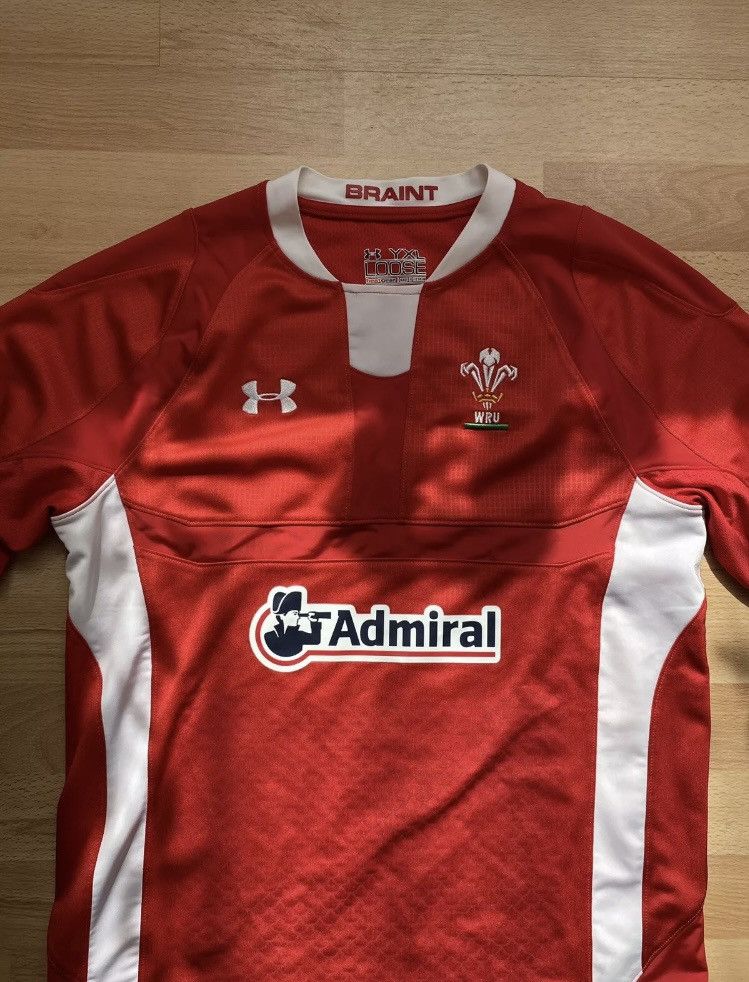 Under Armour Wales Home Rugby Longsleeve 2011/12 Adults S Under Armour Size US S / EU 44-46 / 1 - 2 Thumbnail