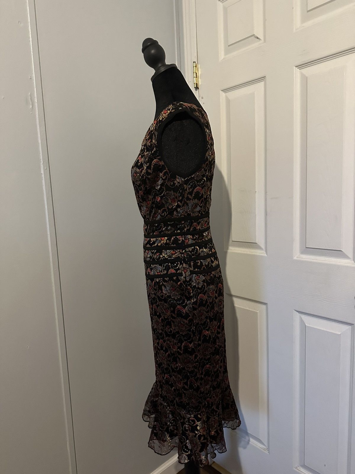 Other Gothic Romantic Black and Bronze Lace Evening dress size 4 Size S / US 4 / IT 40 - 3 Thumbnail
