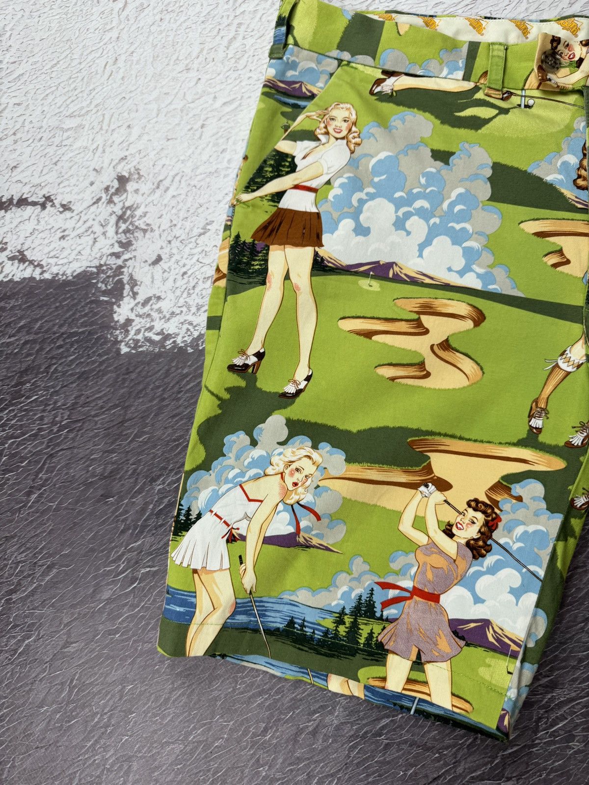 Other Loudmouth Rare Pin Up Girls Graphic Golf Shorts Bermudas Size US 40 / EU 56 - 4 Thumbnail