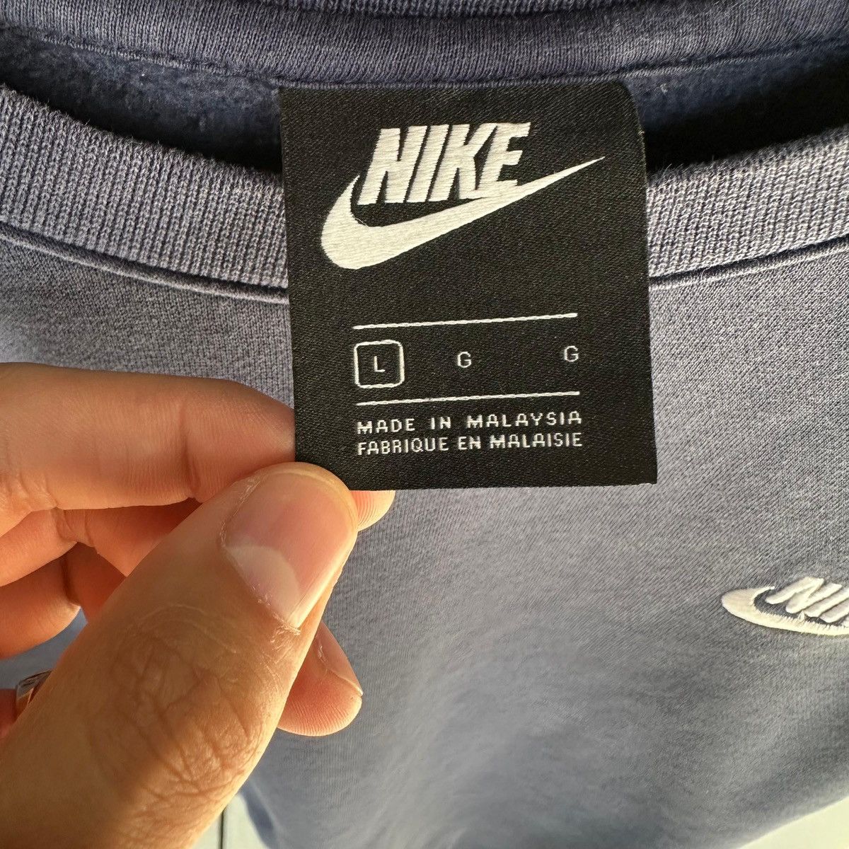 Nike Nike Crewneck Sweatshirt L Navy Blue Faded Fleece Swoosh Size US L / EU 52-54 / 3 - 9 Thumbnail